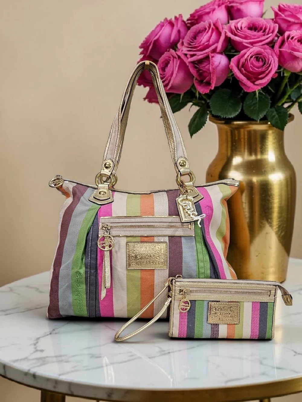 Coach LEGACY POPPY 2010 SET with Matching Wristlet